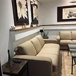 Nairo Apartment 3*