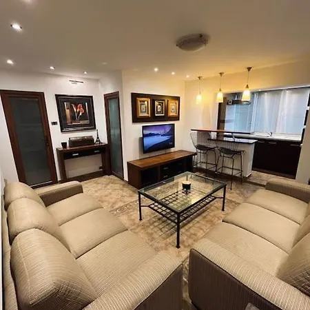 Nairo Apartment
