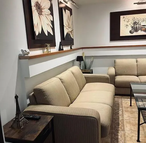 Nairo Апартаменти 3*